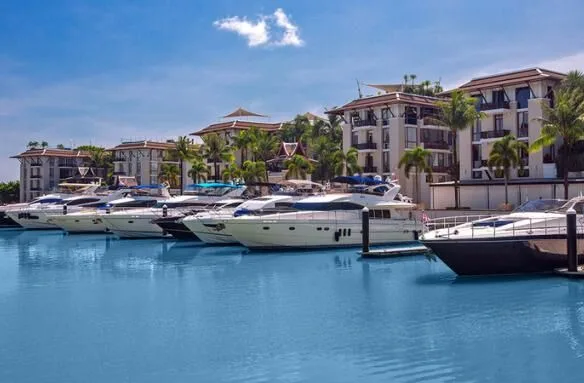 Royal Phuket Marina Penthouse: Exquisite Waterfront Living in Phuket