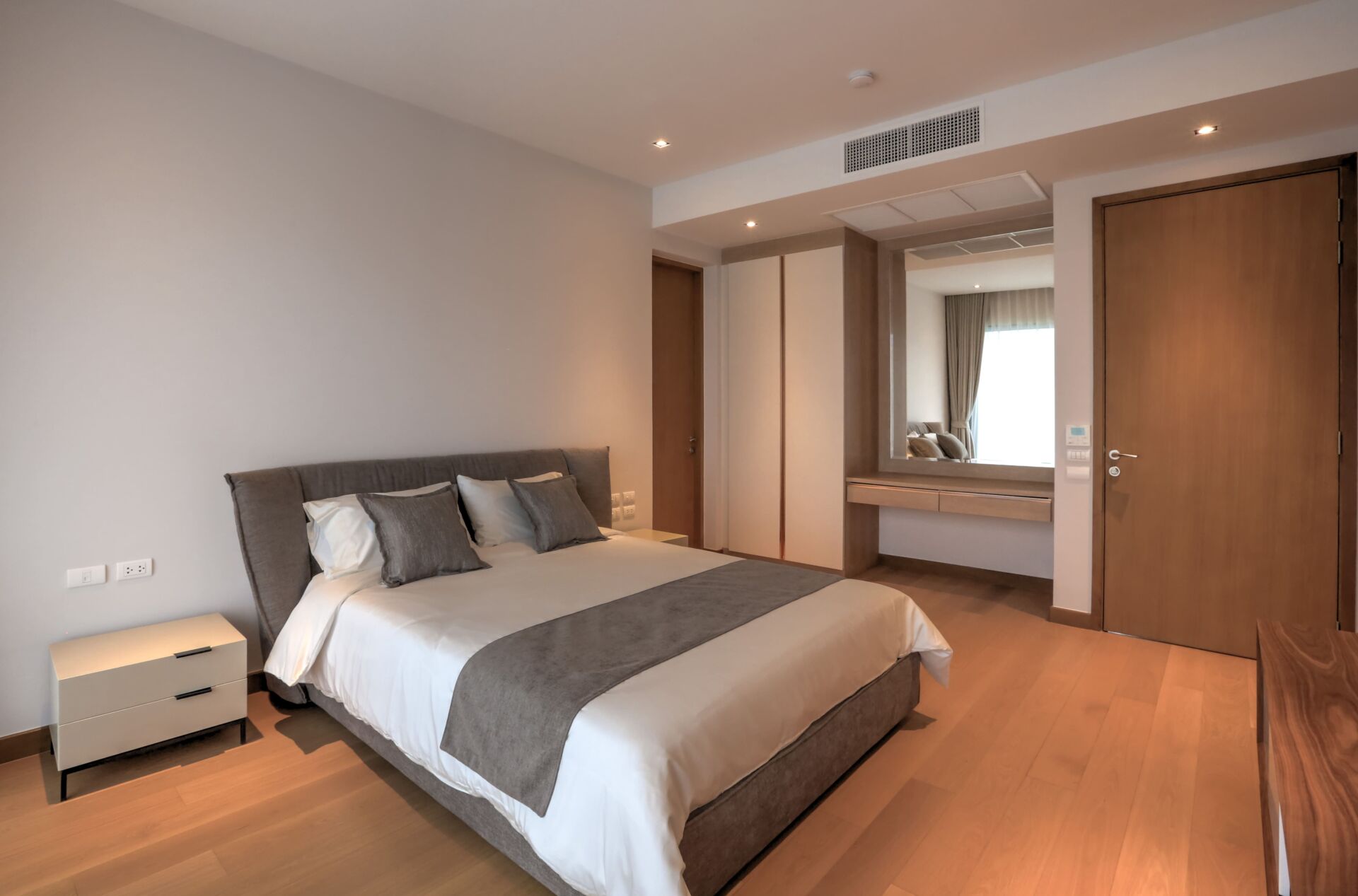 1-29 bedrom 1 floor