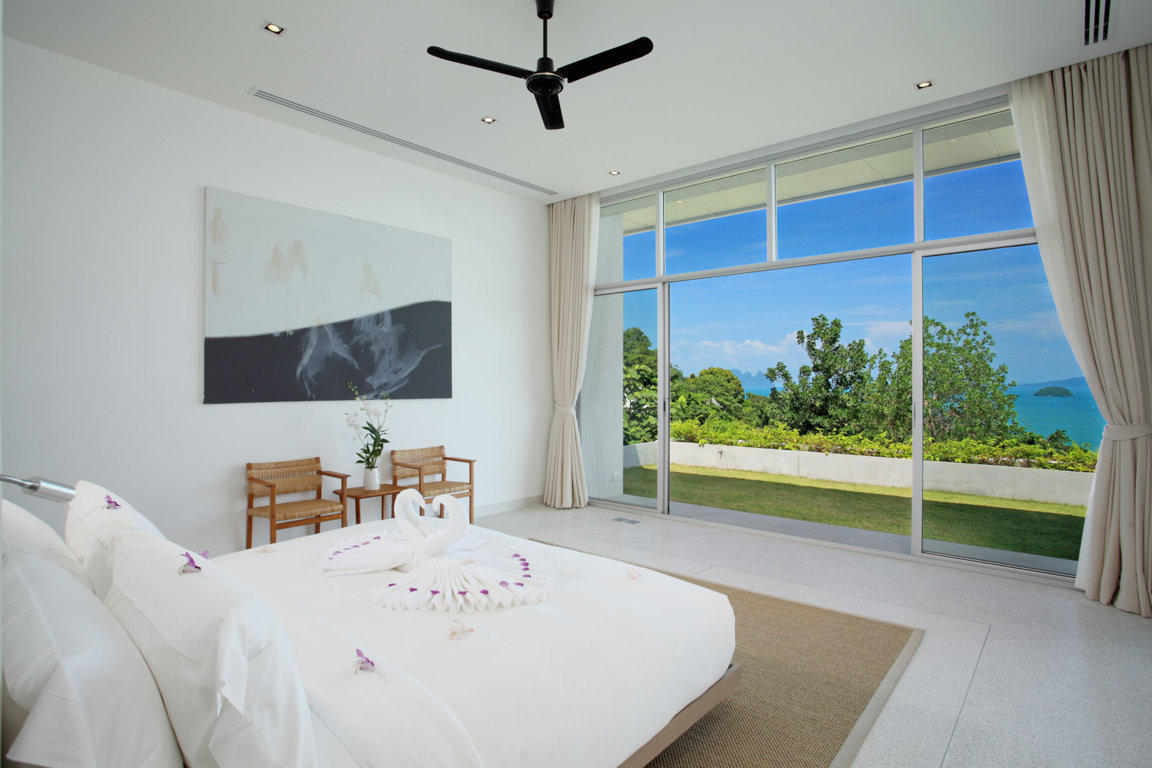 10-Villa-Leelawadee-Phuket-Master-Bedroom-1-1 (FILEminimizer)