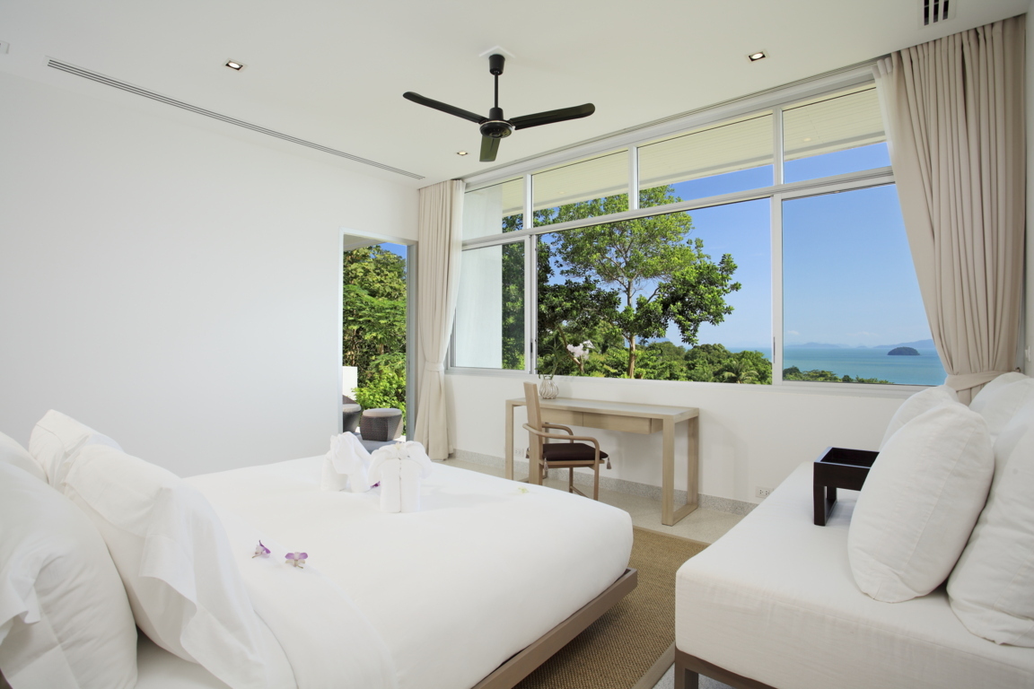 20 Villa Leelawadee Phuket – Master Bedroom 2 1 (FILEminimizer)