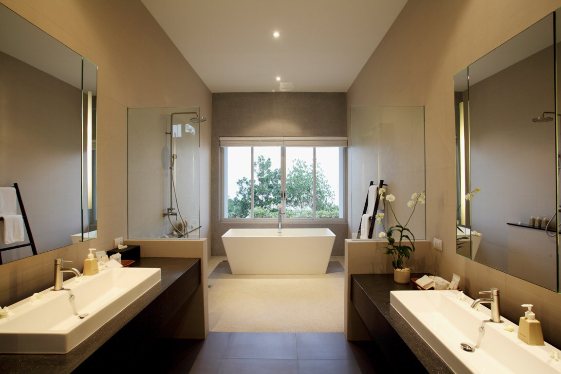 Villa-Leelawadee-Phuket-Master-Bedroom-1-7 (FILEminimizer)