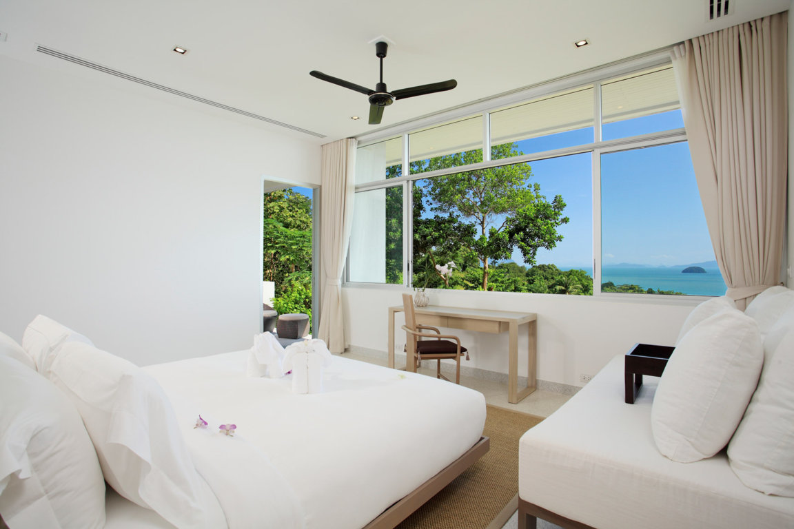 Villa-Leelawadee-Phuket-Master-Bedroom-2-1 (FILEminimizer)