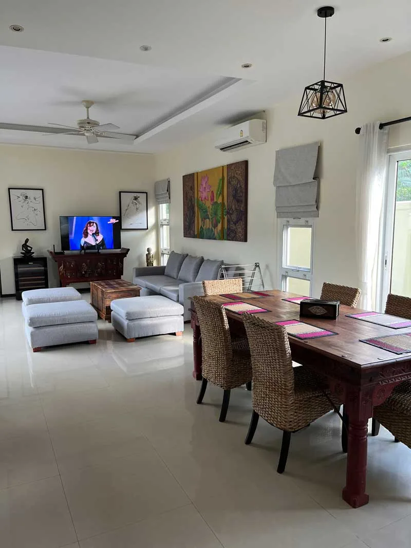 10 Two Villas Oriental: Comfortable 4-Bedroom Pool Villa for Rent in Layan for Rent