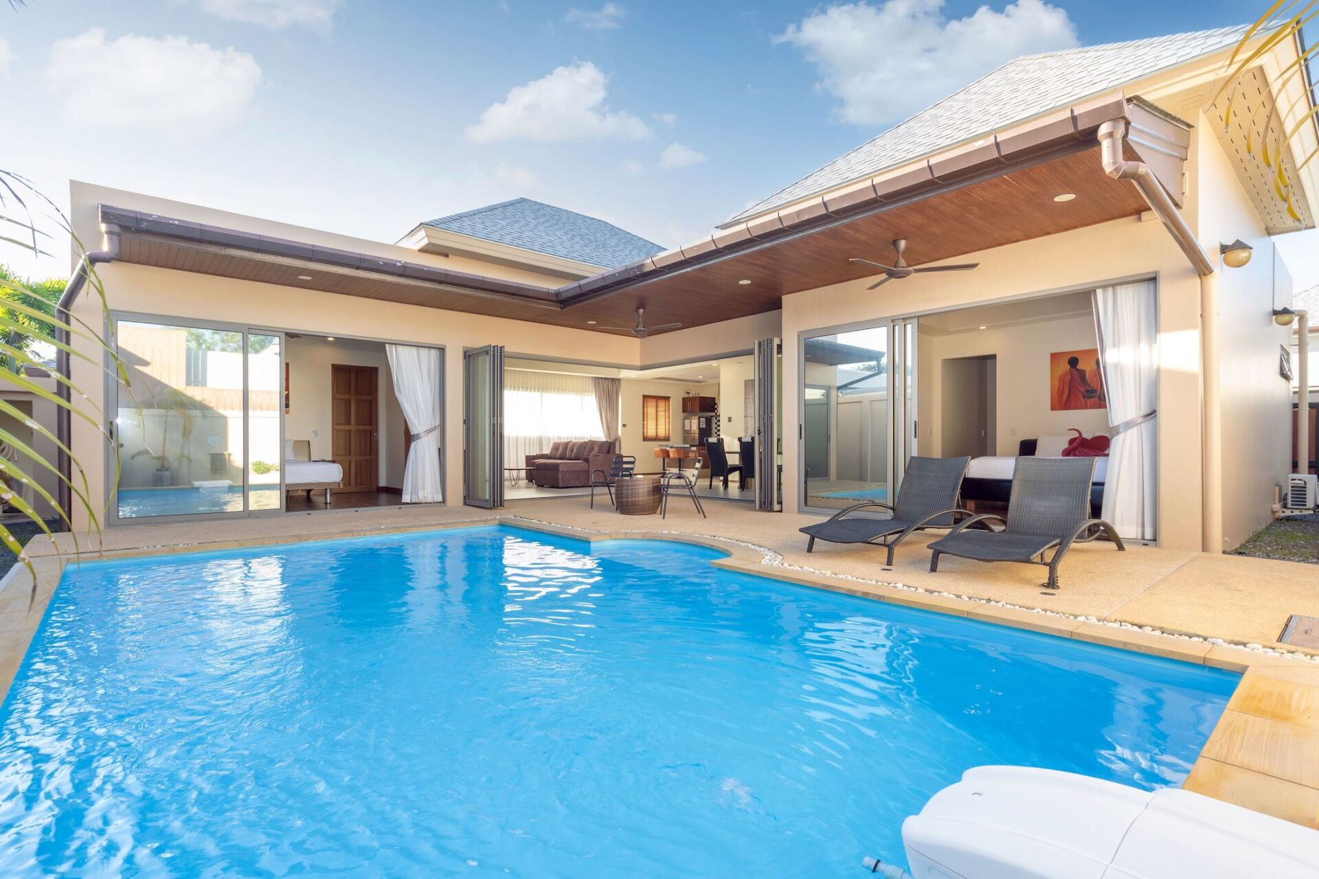 Sequoia-01-Pool-01