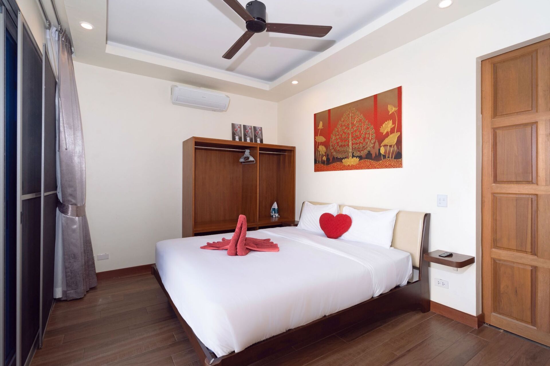 Sequoia-20-Bedroom 2-02