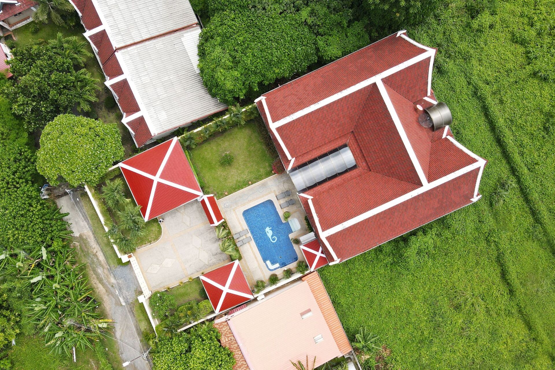 Villa Felicity-01-Bird Biew-01