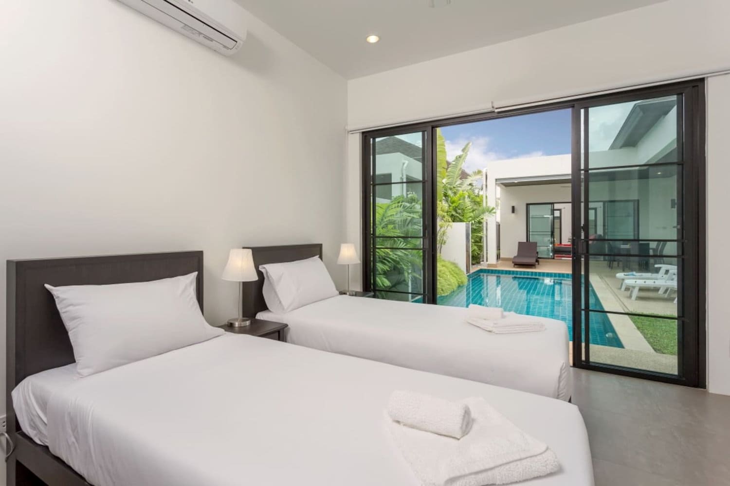 Villa Nga Chang 10-6-Bedroom 2-01