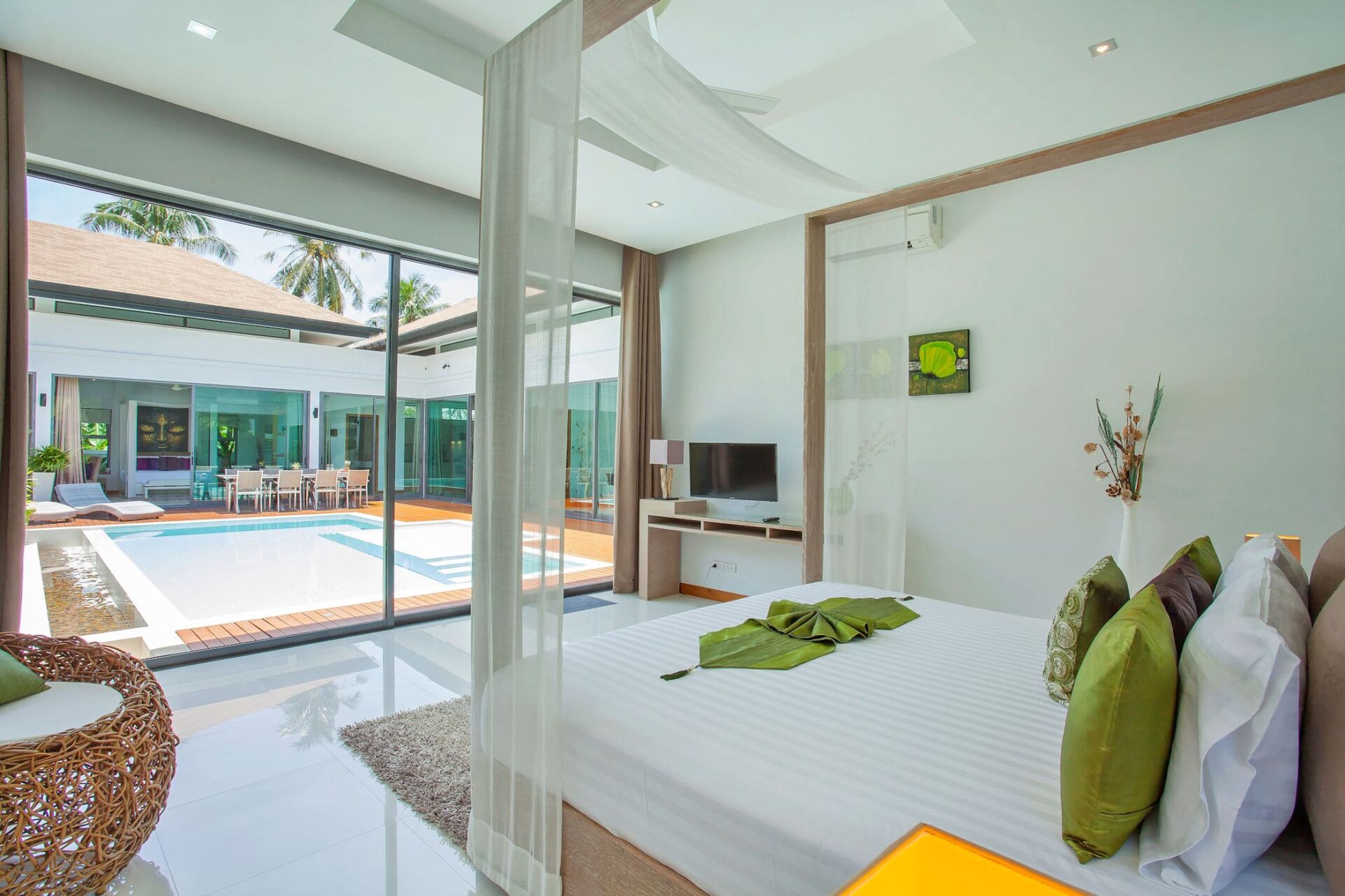 Villa Tangerine-5-Bedroom 1-02