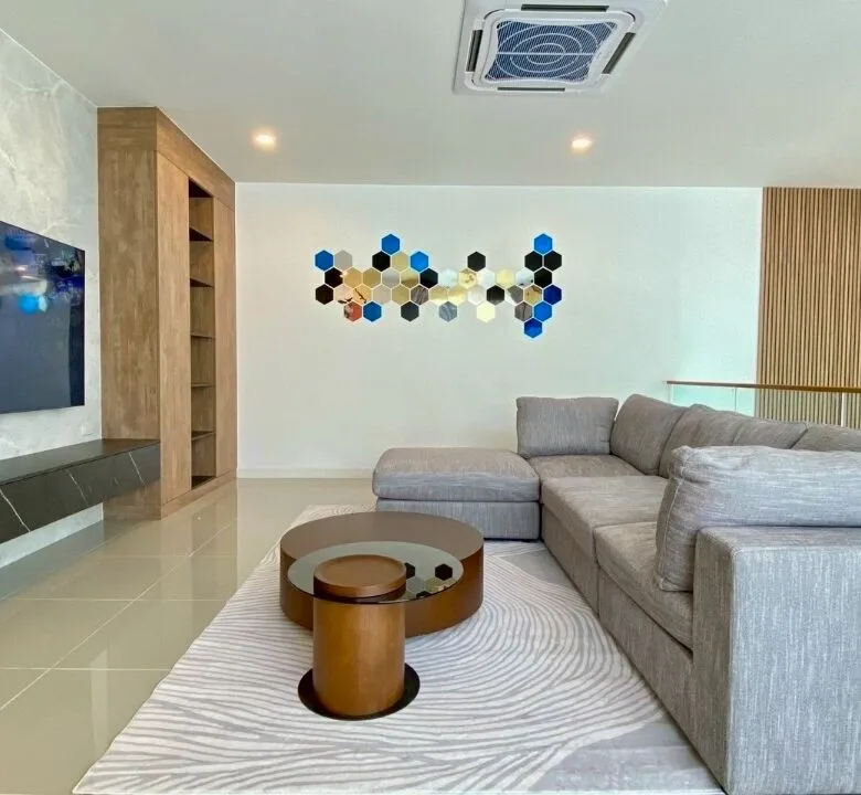 Casa Rivera: Modern 4-Bedroom Private Pool Villa for Rent in Ko Kaeo, Phuket