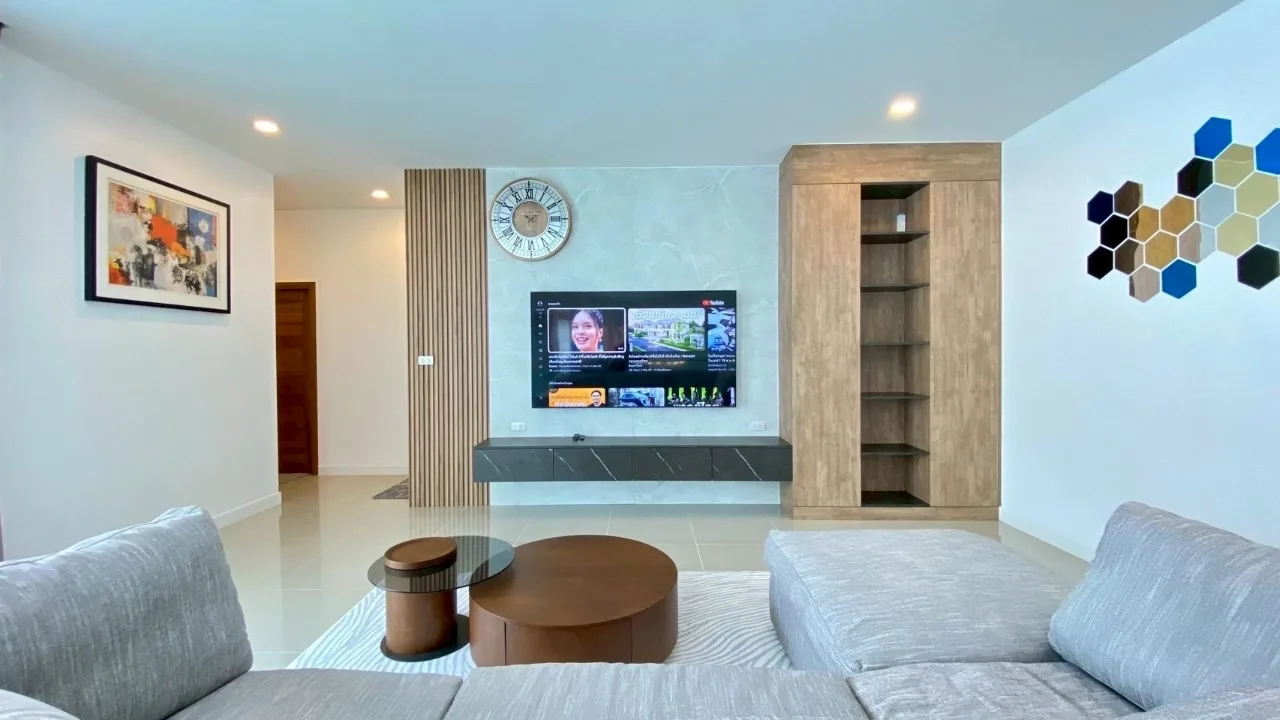 Casa Rivera: Modern 4-Bedroom Private Pool Villa for Rent in Ko Kaeo, Phuket