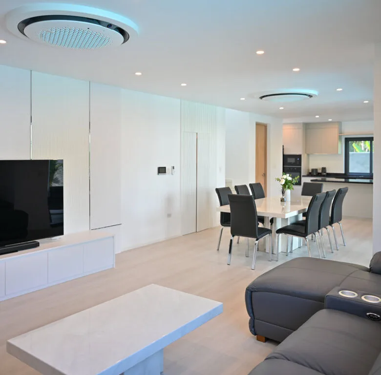 Contemporary 4-Bedroom Pool Villa for Long-Term Rent in Cherngtalay
