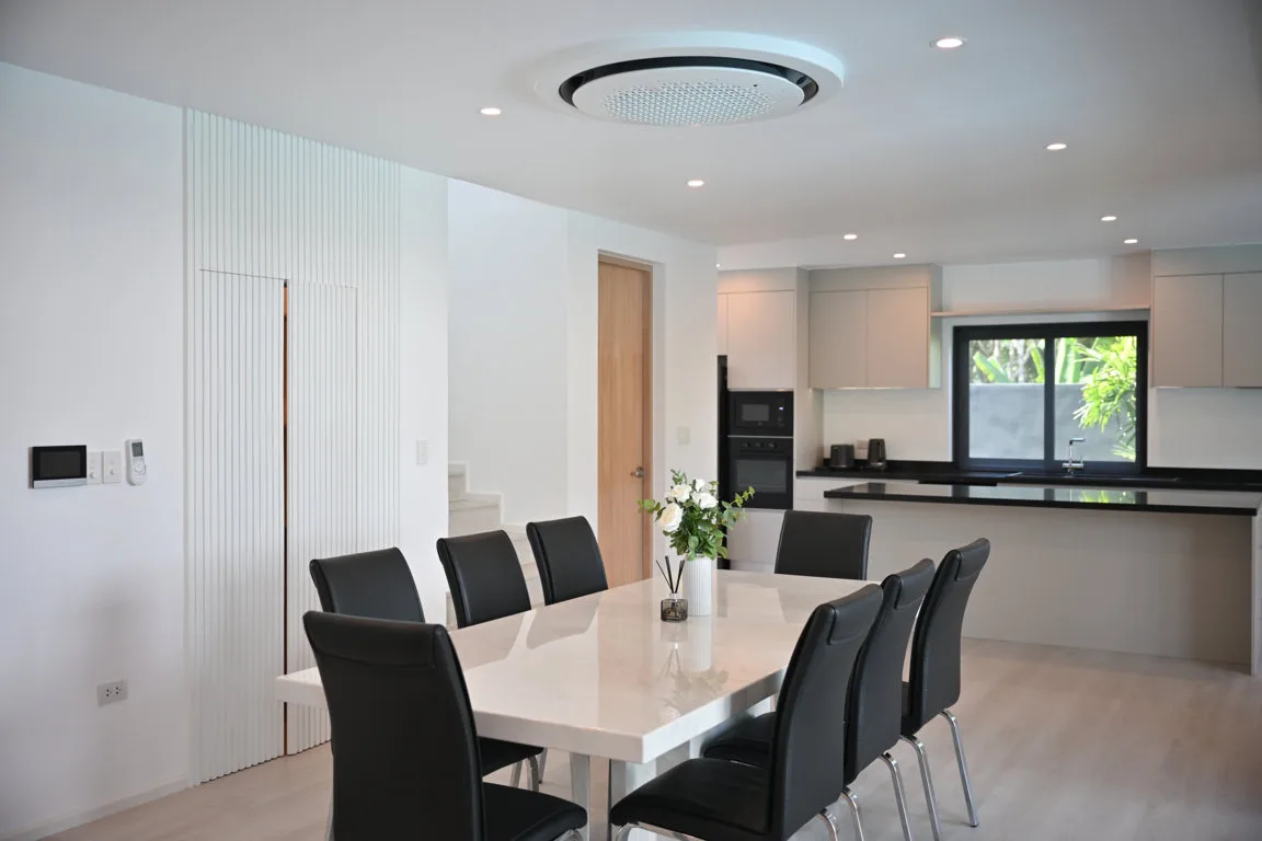 C-Dining Room-1 (FILEminimizer) Contemporary 4-Bedroom Pool Villa for Long-Term Rent in Cherngtalay
