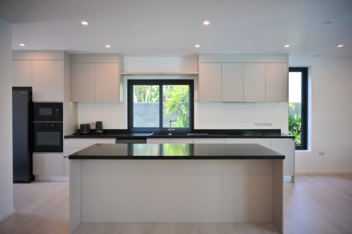 D-Kitchen-1 (FILEminimizer) Contemporary 4-Bedroom Pool Villa for Long-Term Rent in Cherngtalay