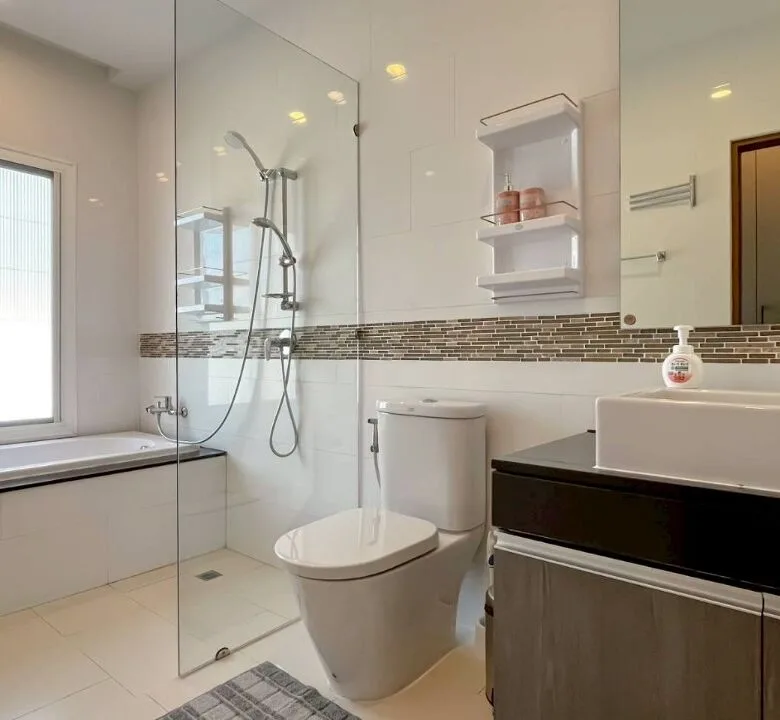 Casa Rivera: Modern 4-Bedroom Private Pool Villa for Rent in Ko Kaeo, Phuket