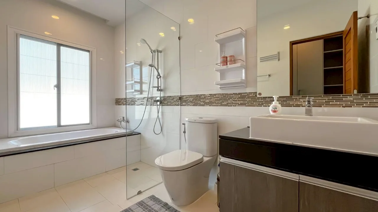 Casa Rivera: Modern 4-Bedroom Private Pool Villa for Rent in Ko Kaeo, Phuket