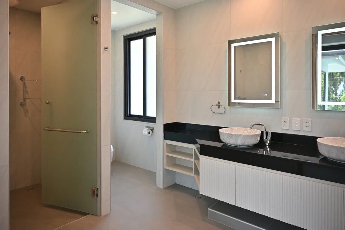 F-Master-10 (FILEminimizer) Contemporary 4-Bedroom Pool Villa for Long-Term Rent in Cherngtalay