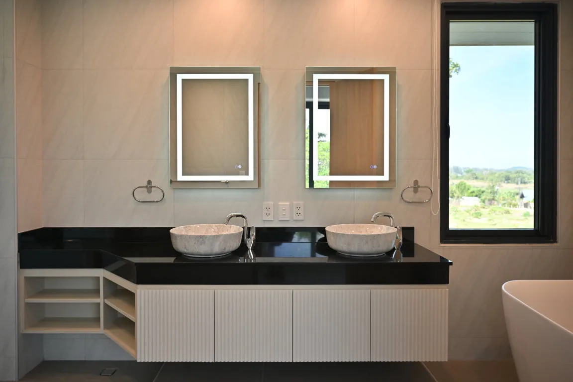 F-Master-9 (FILEminimizer) Contemporary 4-Bedroom Pool Villa for Long-Term Rent in Cherngtalay