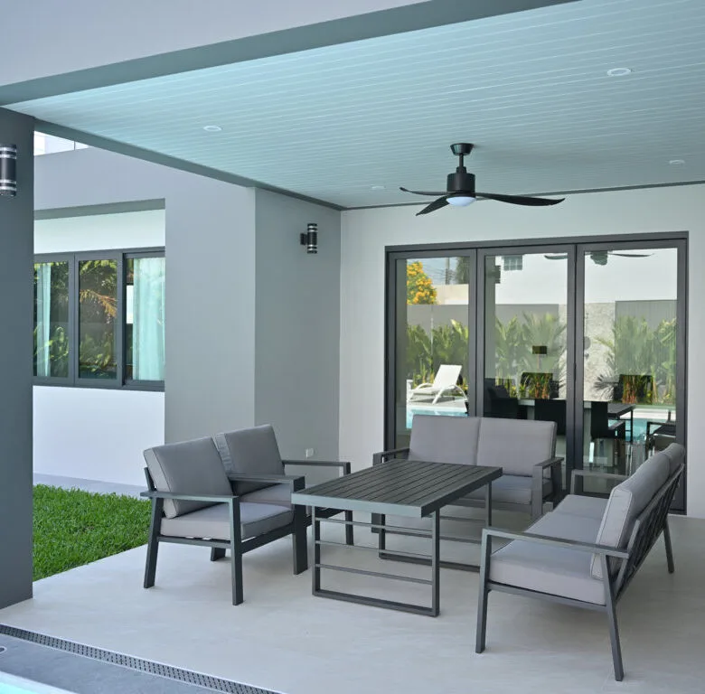 Contemporary 4-Bedroom Pool Villa for Long-Term Rent in Cherngtalay