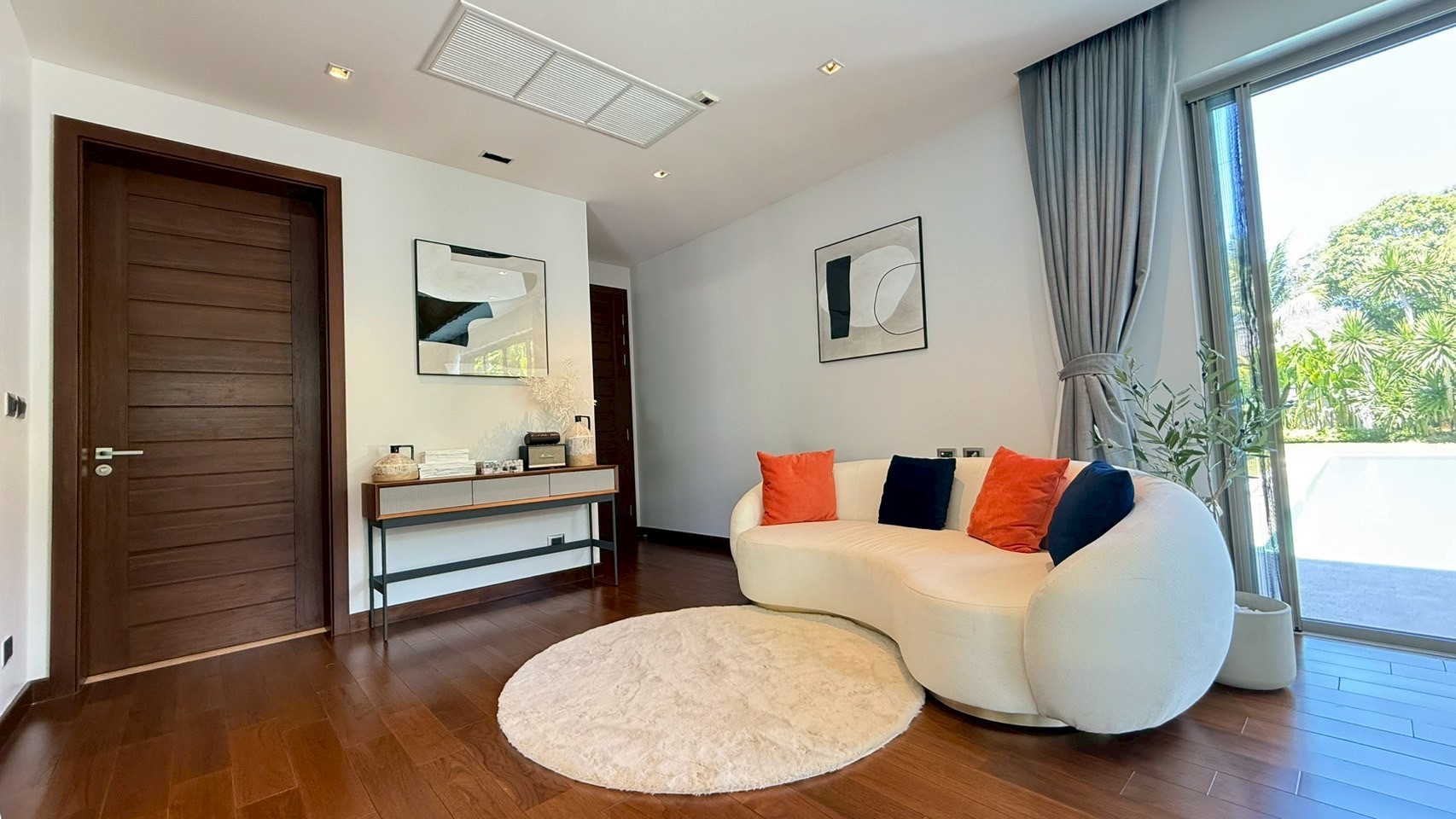 LINE_ALBUM_9568_250509_12