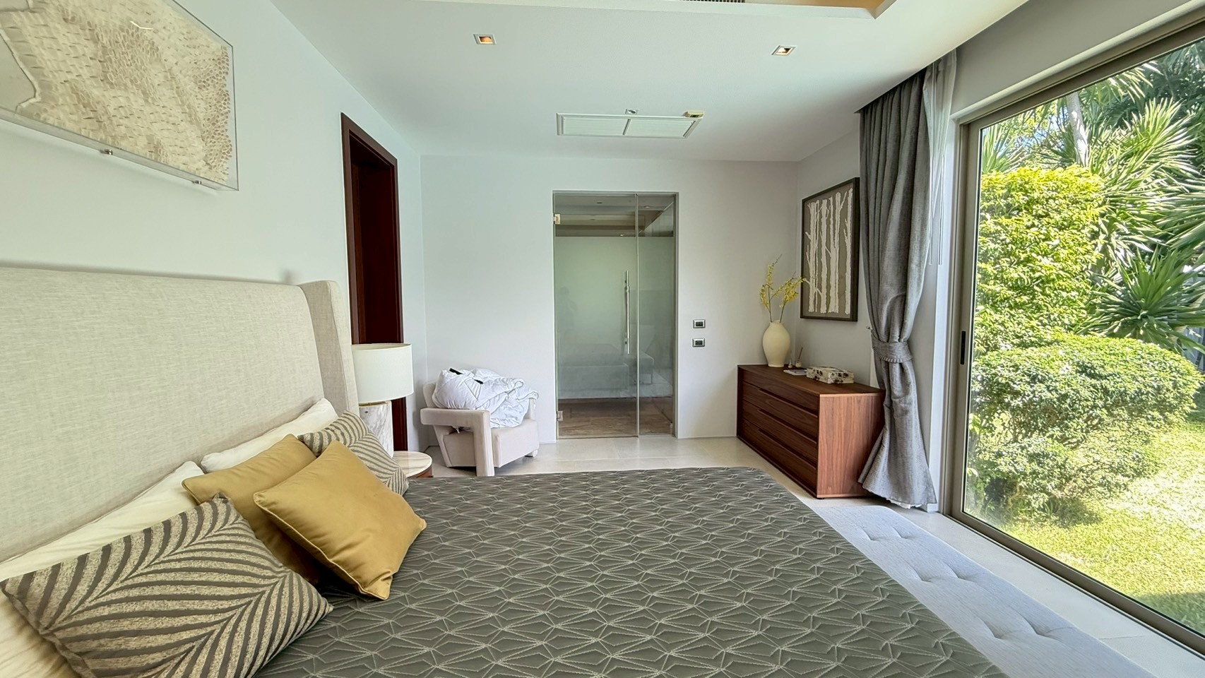 LINE_ALBUM_9568_250509_31