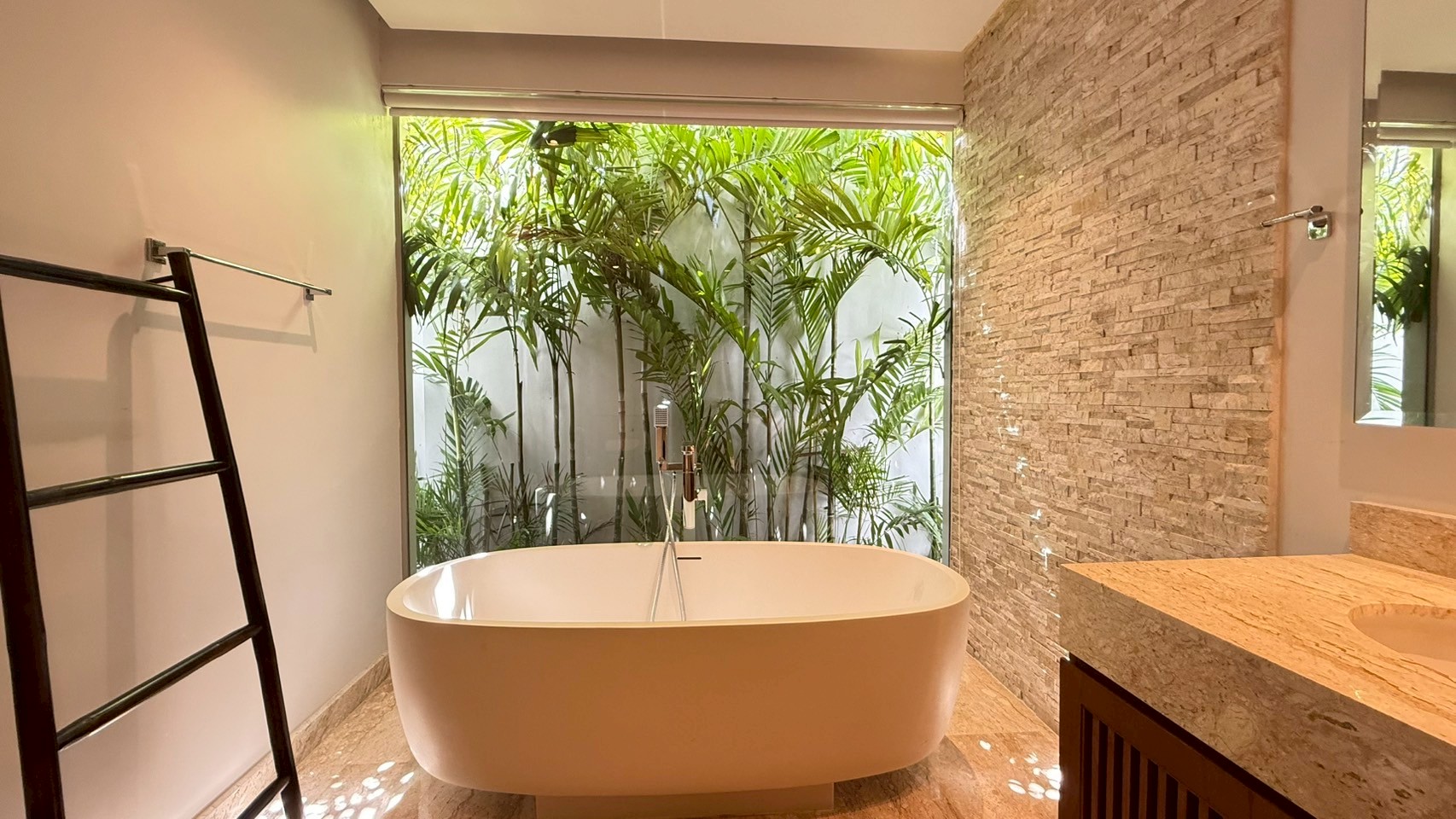 LINE_ALBUM_9568_250509_7