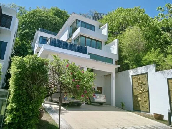 The Sunrise Ocean Villa – 5-Bedroom Sea View Villa with Infinity Pool in Ao Por