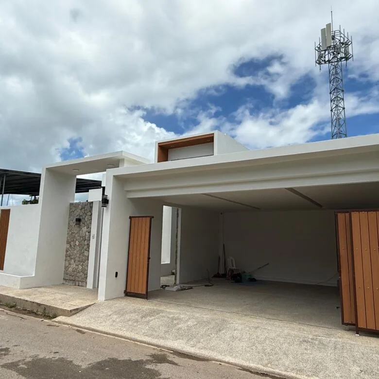 Spacious 5-Bedroom Pool Villa for Sale – Koh Kaew, Phuket
