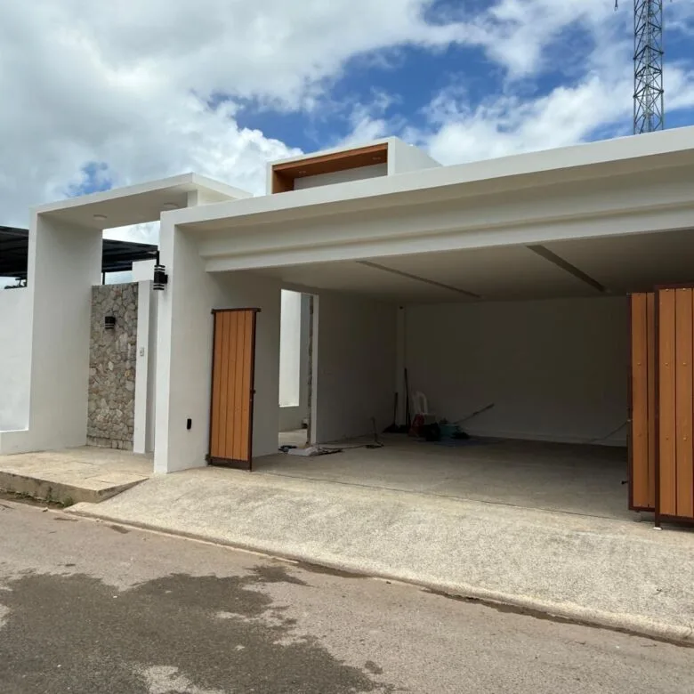 Spacious 5-Bedroom Pool Villa for Sale – Koh Kaew, Phuket