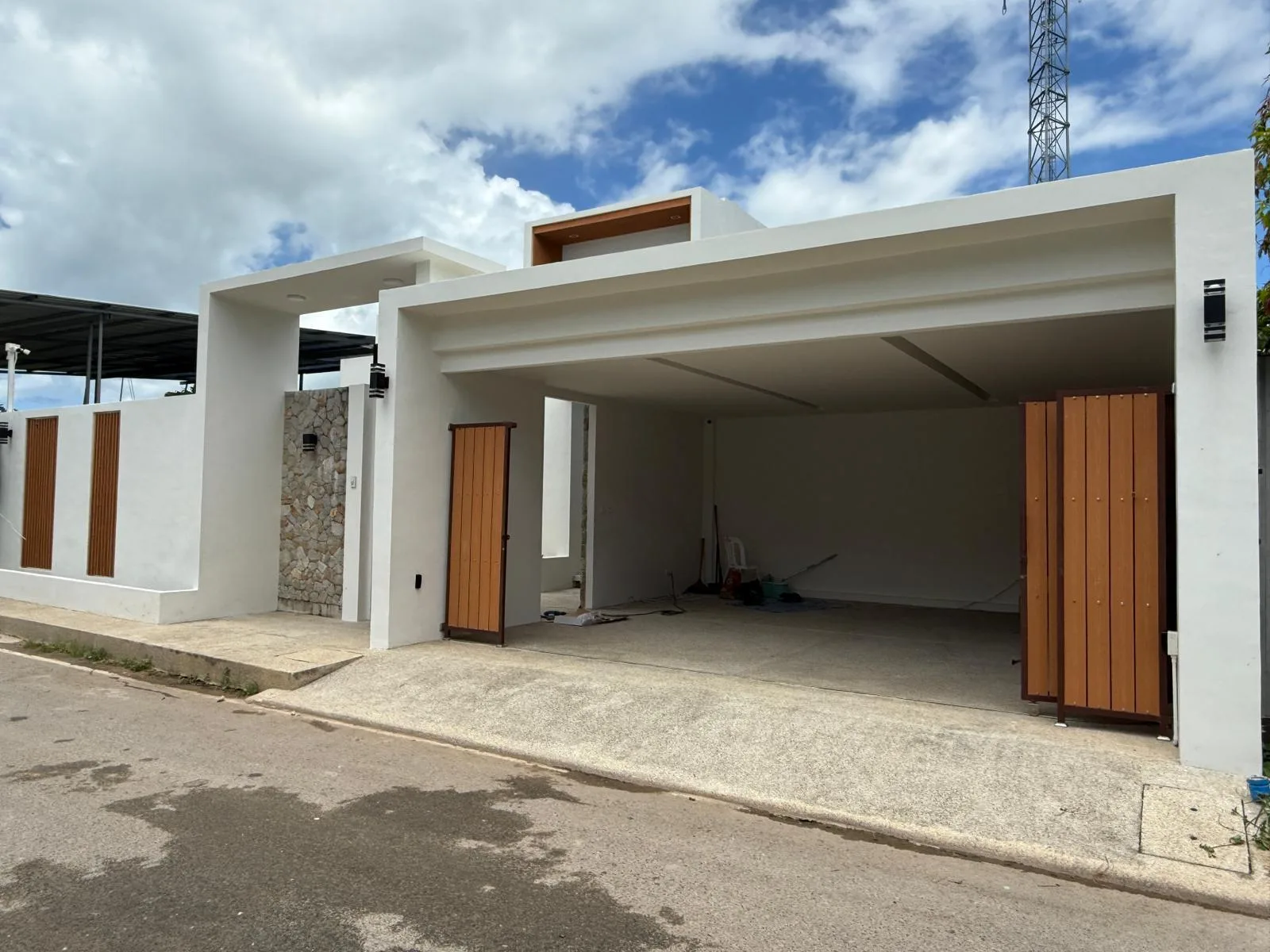 PHOTO-2025-05-14-13-46-23 Spacious 5-Bedroom Pool Villa for Sale – Koh Kaew, Phuket