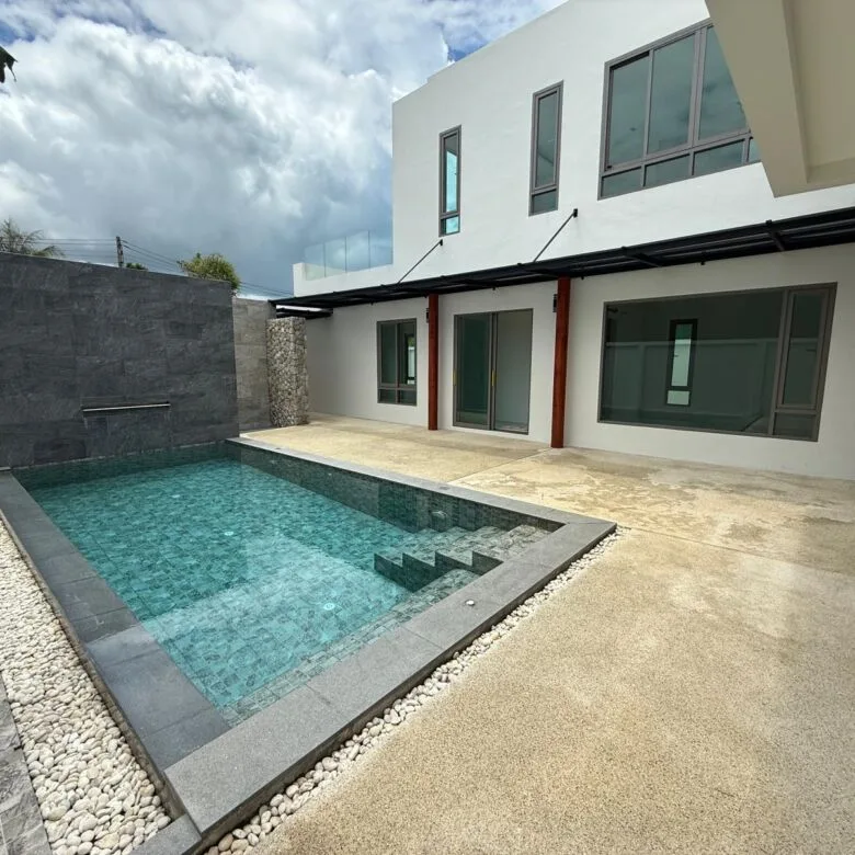 Spacious 5-Bedroom Pool Villa for Sale – Koh Kaew, Phuket