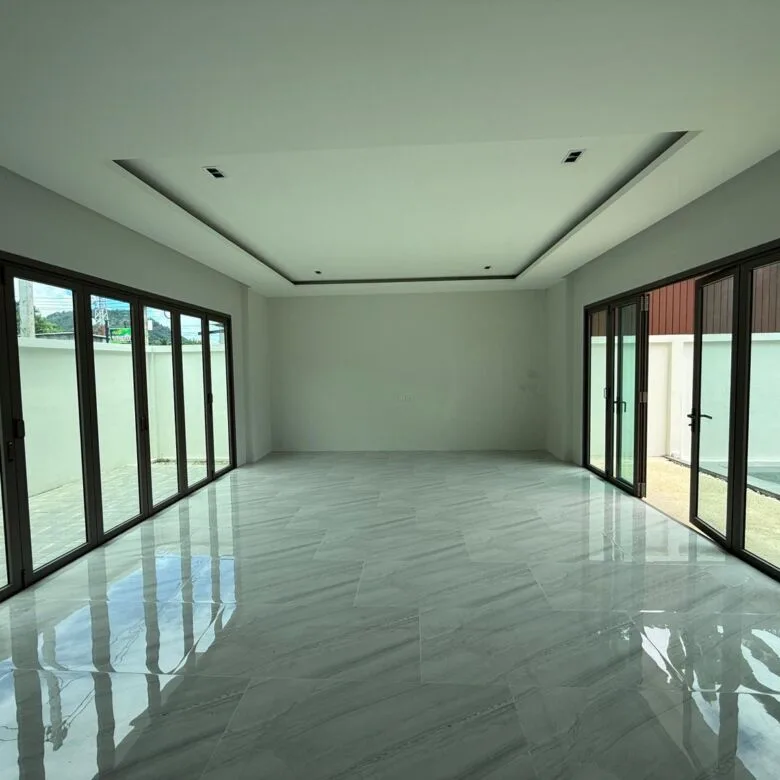 Spacious 5-Bedroom Pool Villa for Sale – Koh Kaew, Phuket