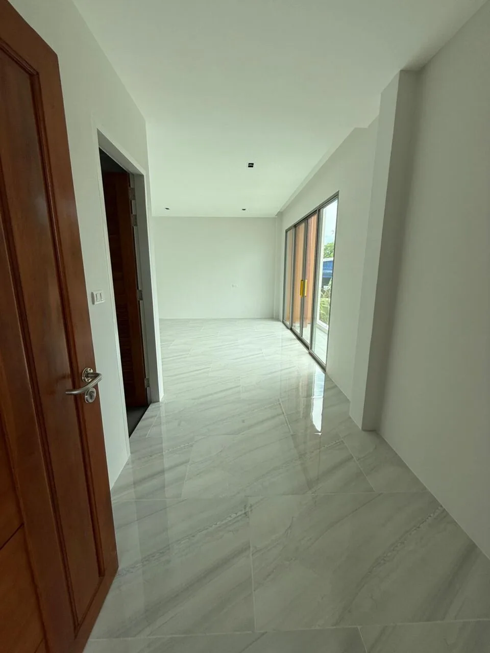 PHOTO-2025-05-14-13-46-30 3 Spacious 5-Bedroom Pool Villa for Sale – Koh Kaew, Phuket