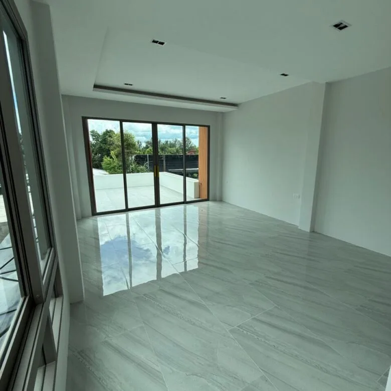 Spacious 5-Bedroom Pool Villa for Sale – Koh Kaew, Phuket