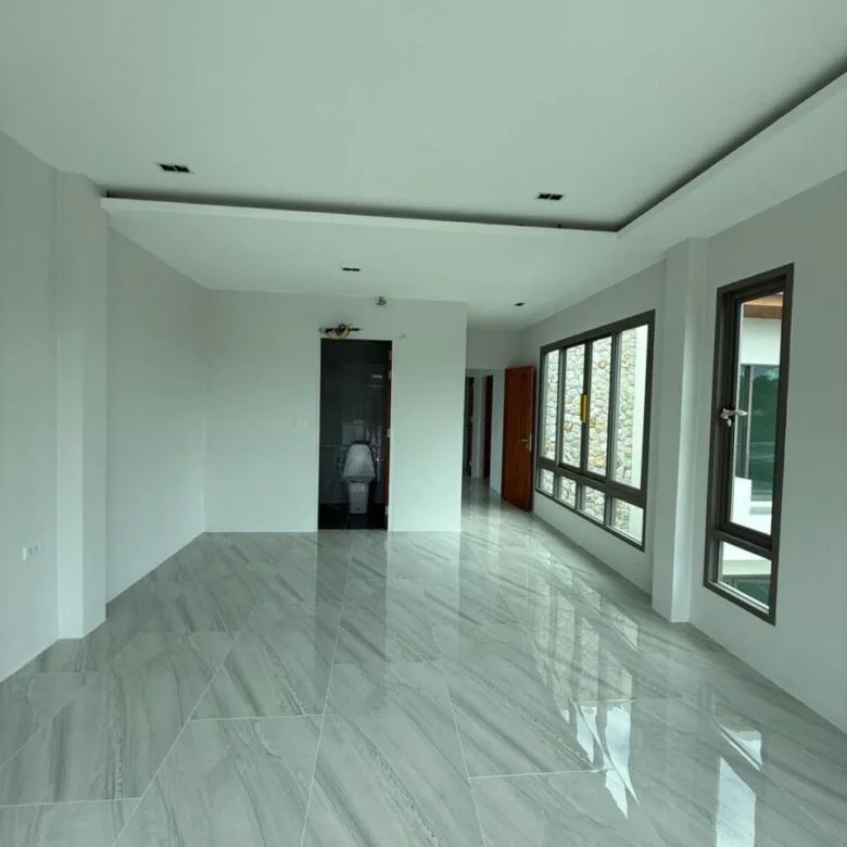 Spacious 5-Bedroom Pool Villa for Sale – Koh Kaew, Phuket