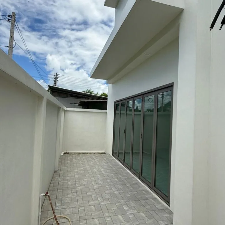 Spacious 5-Bedroom Pool Villa for Sale – Koh Kaew, Phuket