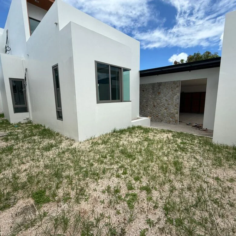 Spacious 5-Bedroom Pool Villa for Sale – Koh Kaew, Phuket