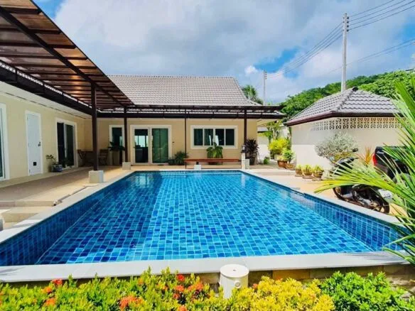 Stylish L-Shaped 3-Bedroom Pool Villa with Spacious Land Plot in Rawai