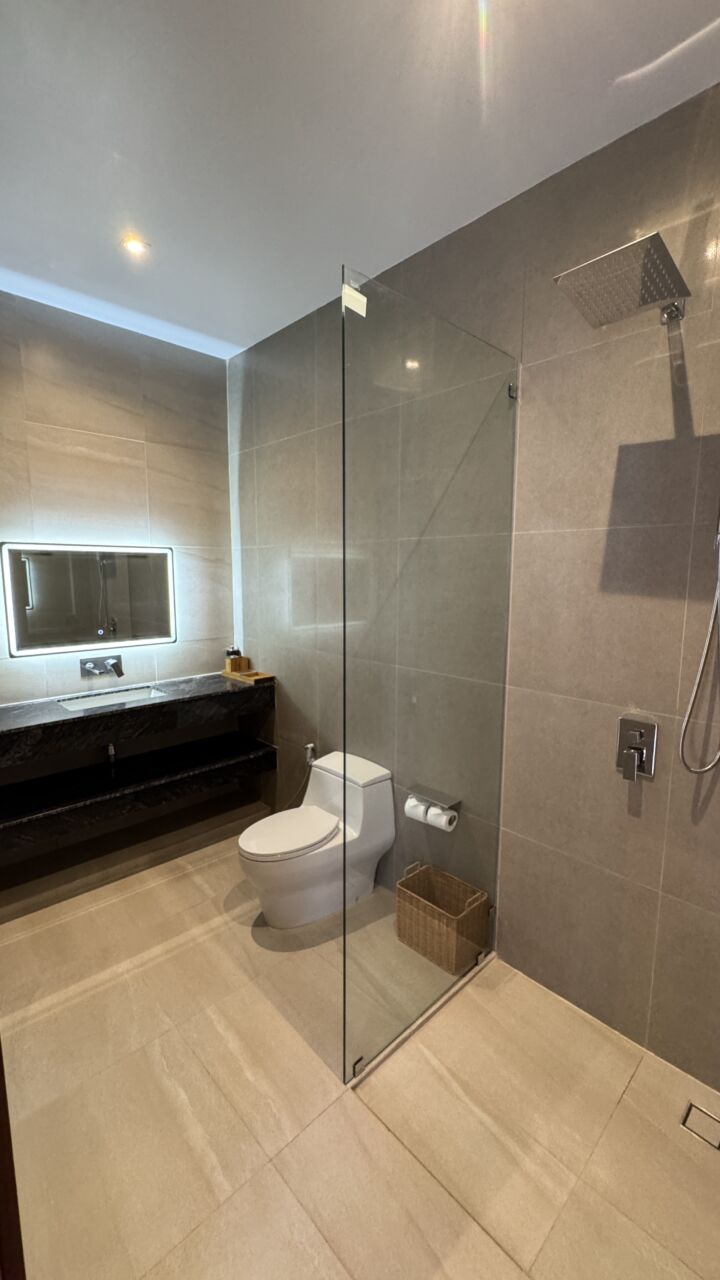 Bathroom 3_5772