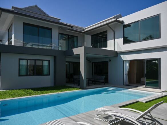 The Greyhouse – Exclusive 4-Bedroom Designer Pool Villa in Pasak, Cherngtalay, Phuket | Thai Estate