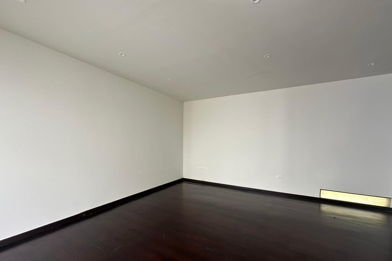 WhatsApp Image 2026-01-04 at 09.46.18