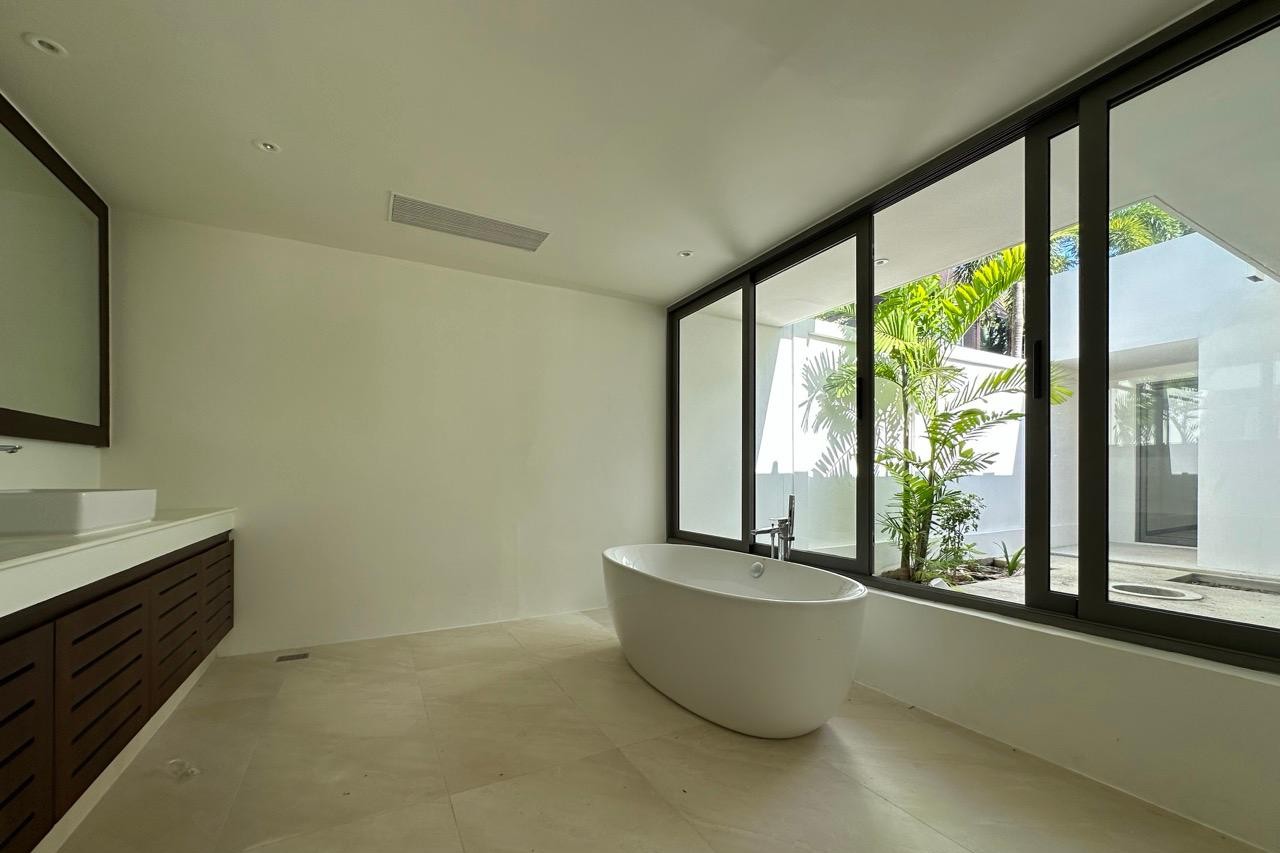 WhatsApp Image 2026-01-04 at 09.46.20 (2)