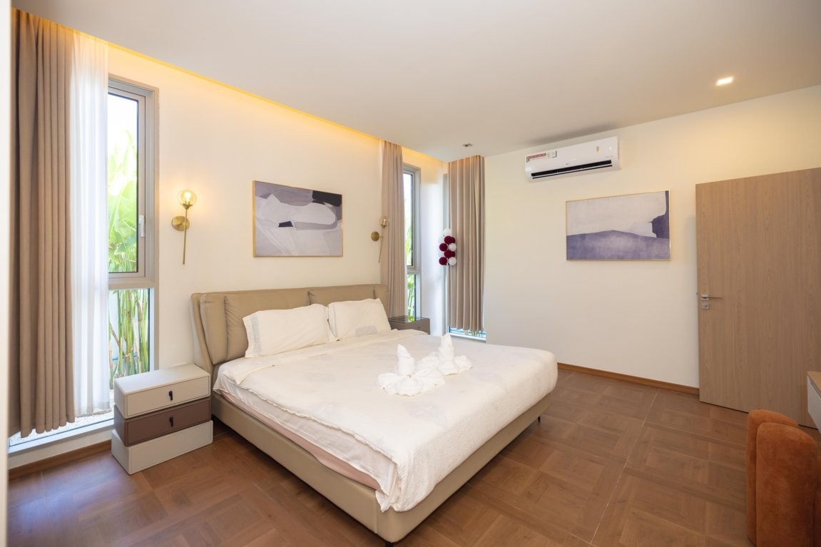 Luxury 5-Bedroom Pool Villa for Rent in Bang Tao, Phuket