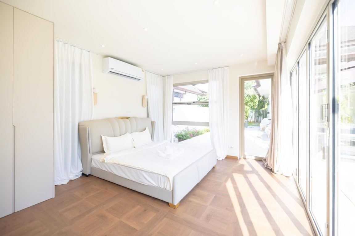 Luxury 5-Bedroom Pool Villa for Rent in Bang Tao, Phuket