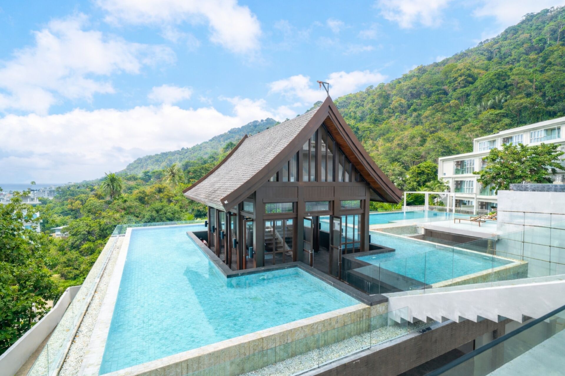 SEAVALE Residences Patong – Luxury Sea View Condominium in Phuket
