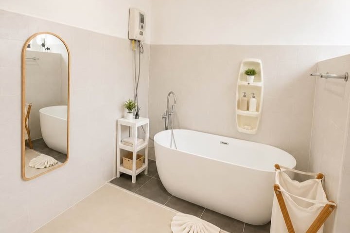Modern Bali-Style 3 Bedroom Private Pool Villa for Rent in Pasak Soi 4, Cherngtalay, Phuket