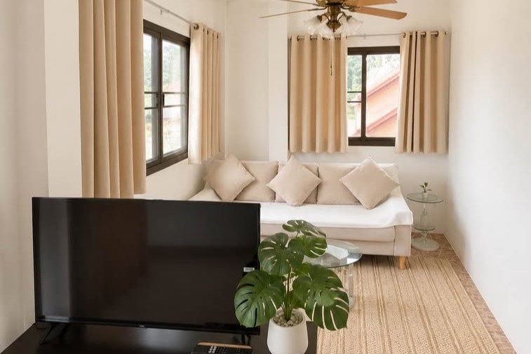 Modern Bali-Style 3 Bedroom Private Pool Villa for Rent in Pasak Soi 4, Cherngtalay, Phuket