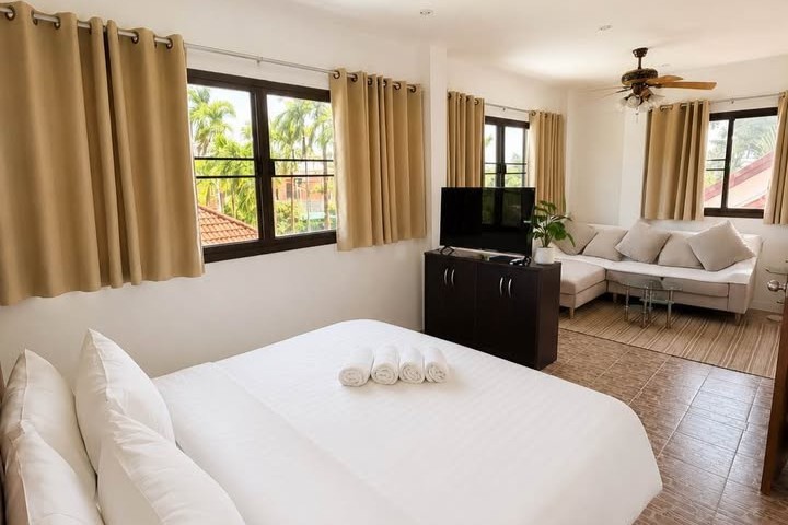 Modern Bali-Style 3 Bedroom Private Pool Villa for Rent in Pasak Soi 4, Cherngtalay, Phuket