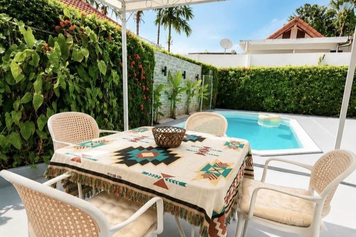 Modern Bali-Style 3 Bedroom Private Pool Villa for Rent in Pasak Soi 4, Cherngtalay, Phuket