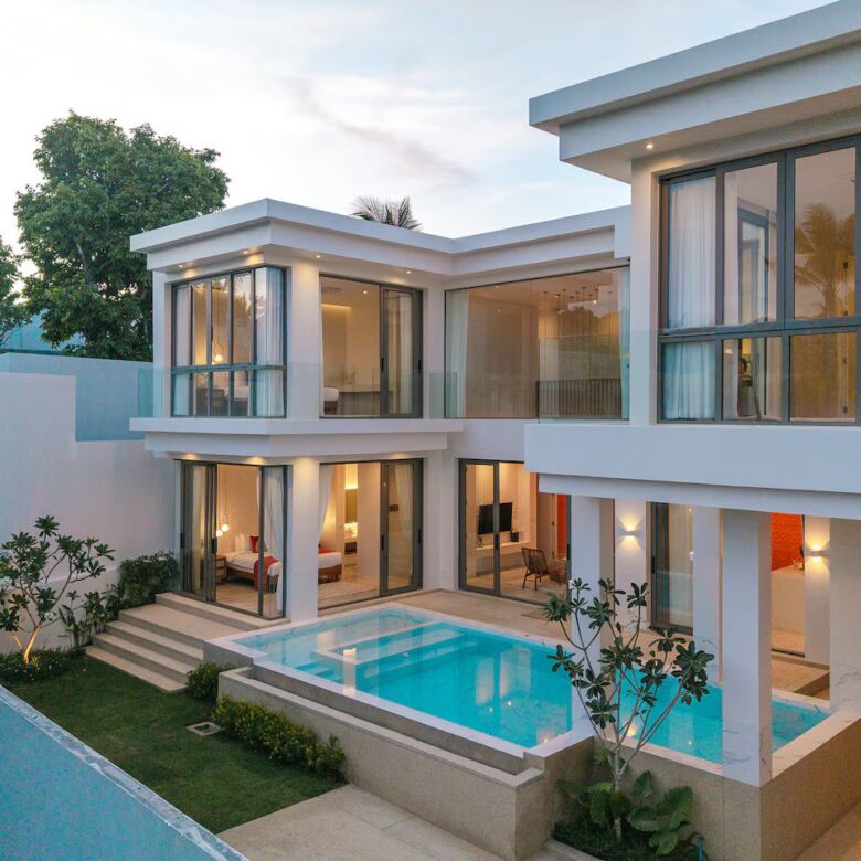 Luxury Modern Pool Villa for Sale in Bangtao, Phuket – Exclusive 4-Bedroom Residence in Cherng Talay
