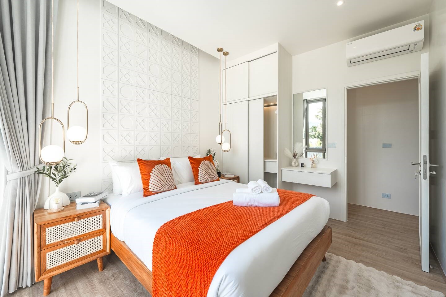 Luxury Modern Pool Villa for Sale in Bangtao, Phuket – Exclusive 4-Bedroom Residence in Cherng Talay